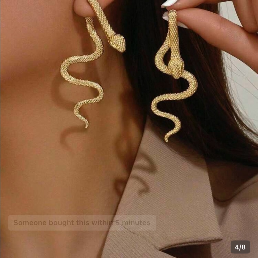 Chic Gold Serpent Earrings